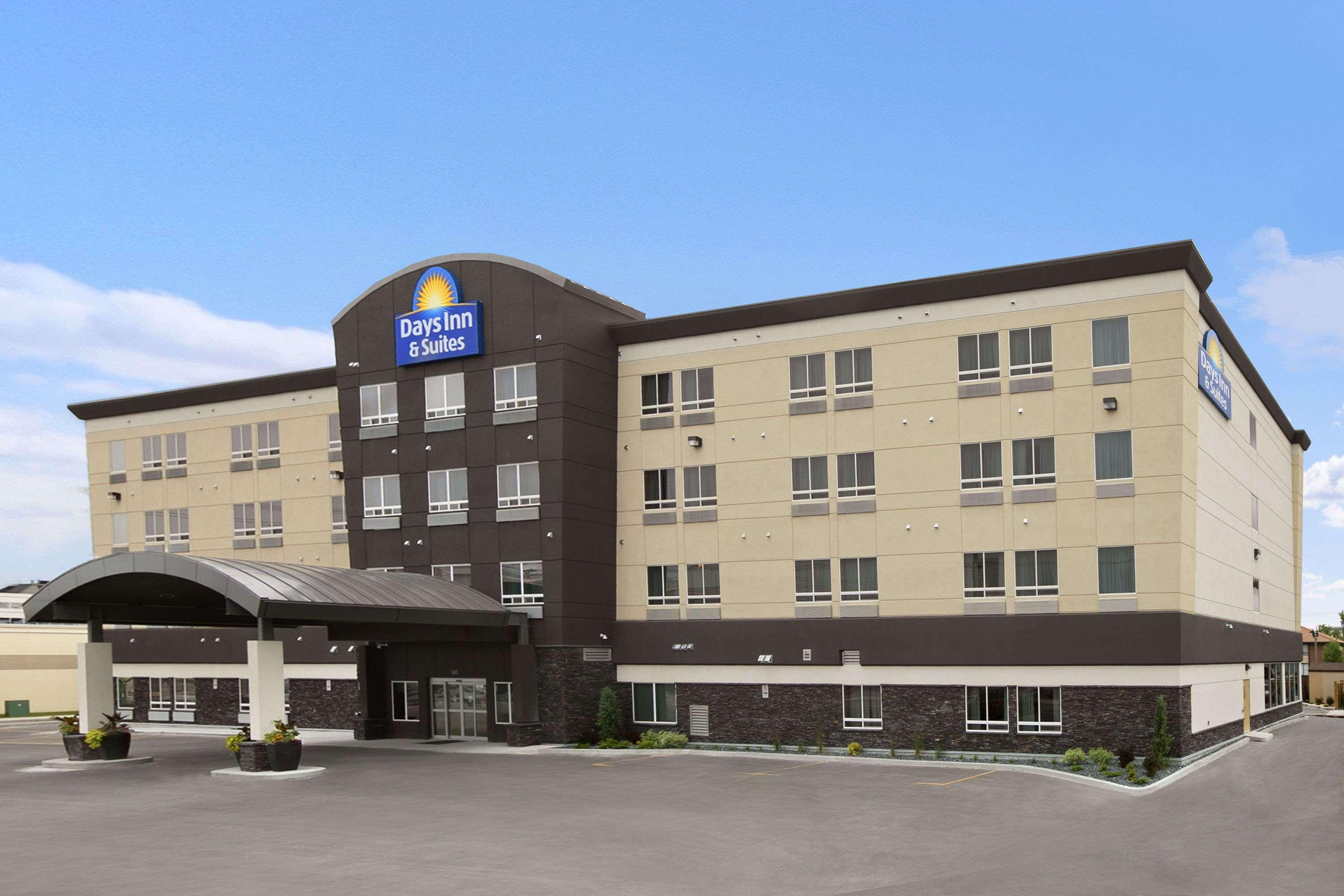 Days & By Wyndham Airport Manitoba Winnipeg