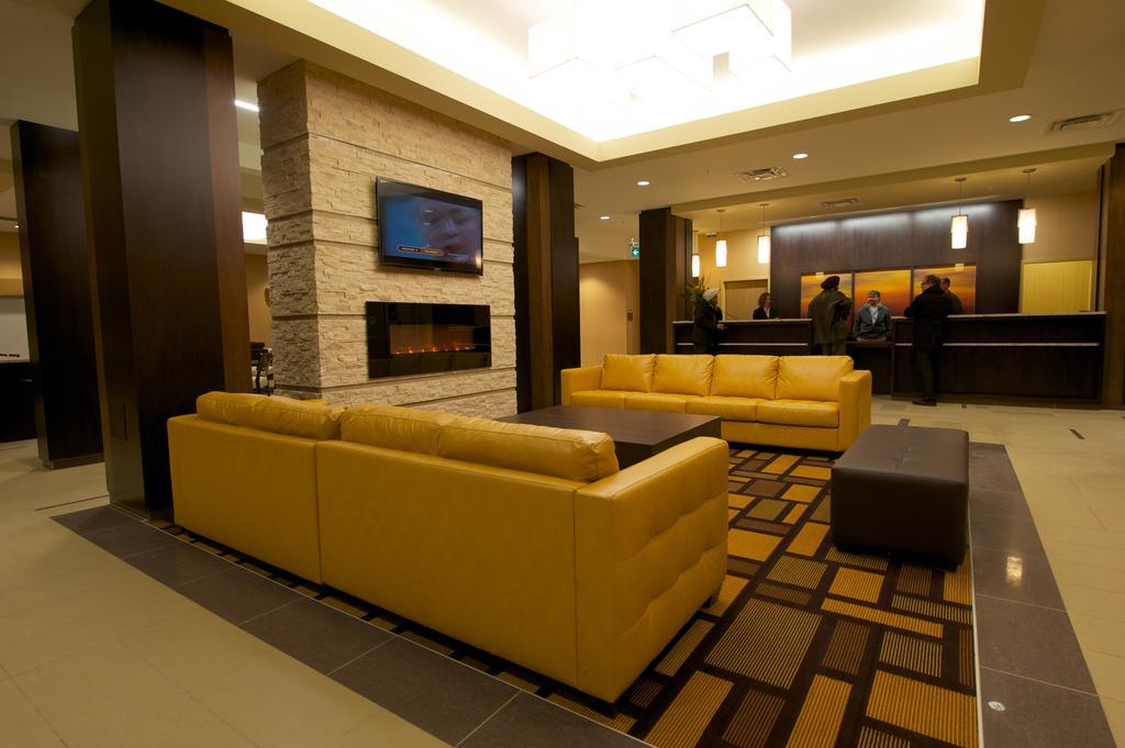 Days & By Wyndham Airport Manitoba Hotel Winnipeg