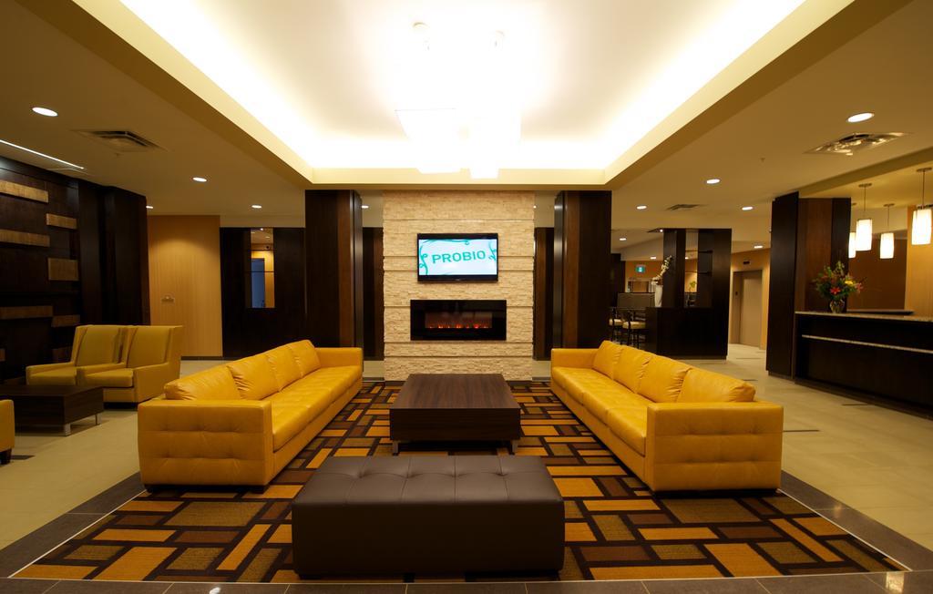 Hotel Days & By Wyndham Airport Manitoba 3*
