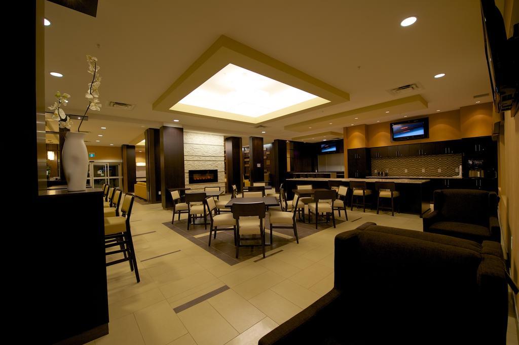 Days & By Wyndham Airport Manitoba 3* Winnipeg